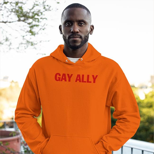 Julia Fox Updates Gay Ally Shirt