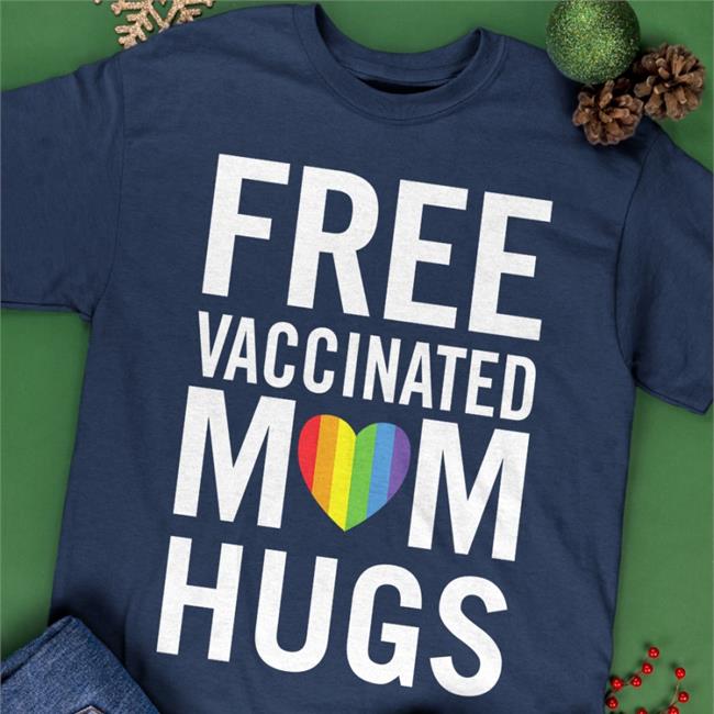 Free Vaccinated Mom Hugs Hoodie