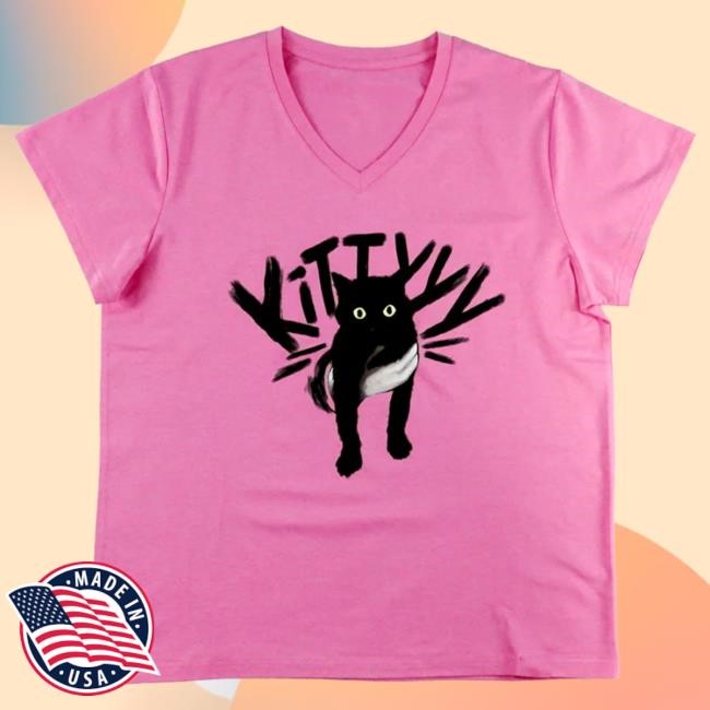 CaseOh Game Kitty Women's V-Neck Light Pink Artwork